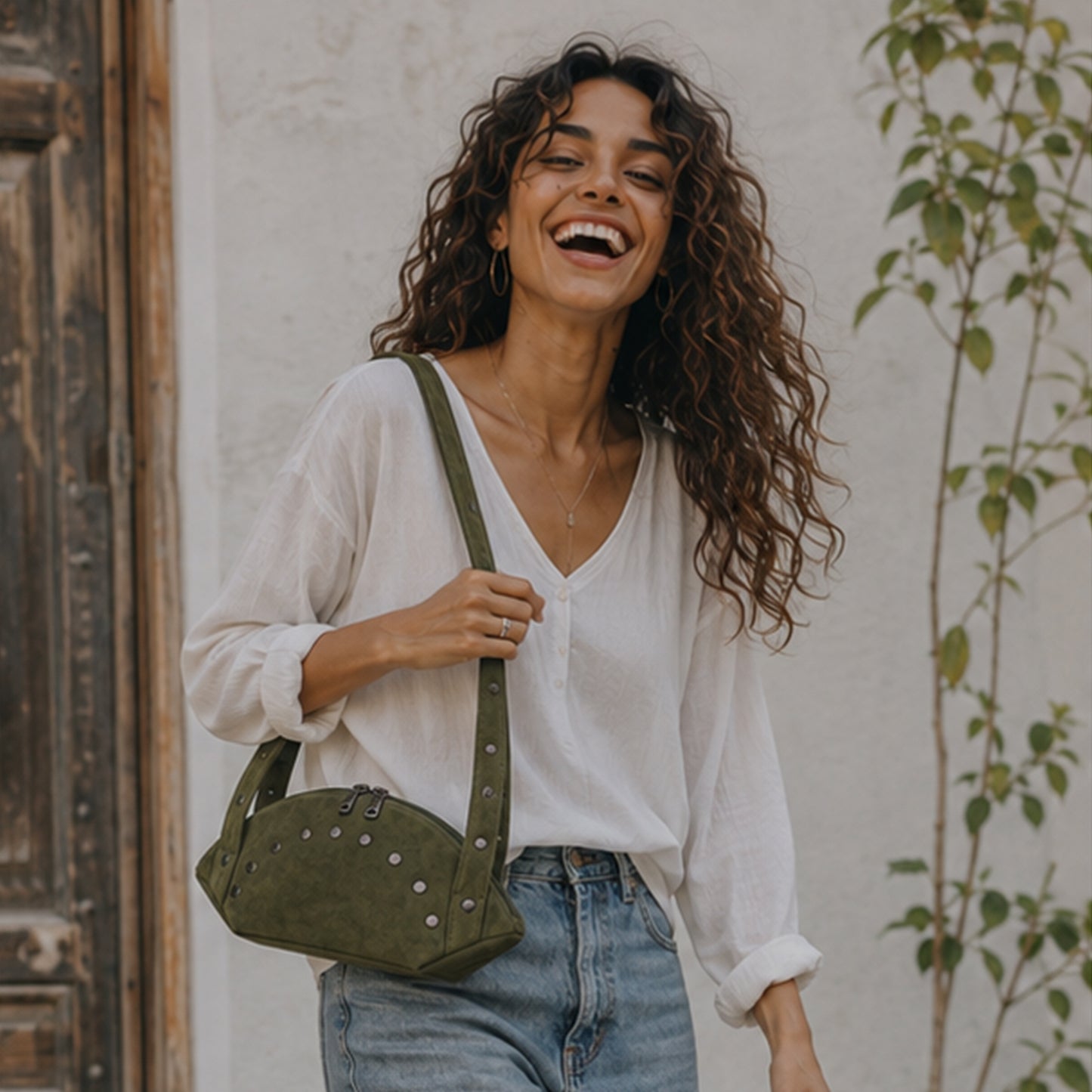 Liora – Studded Shoulder Bag