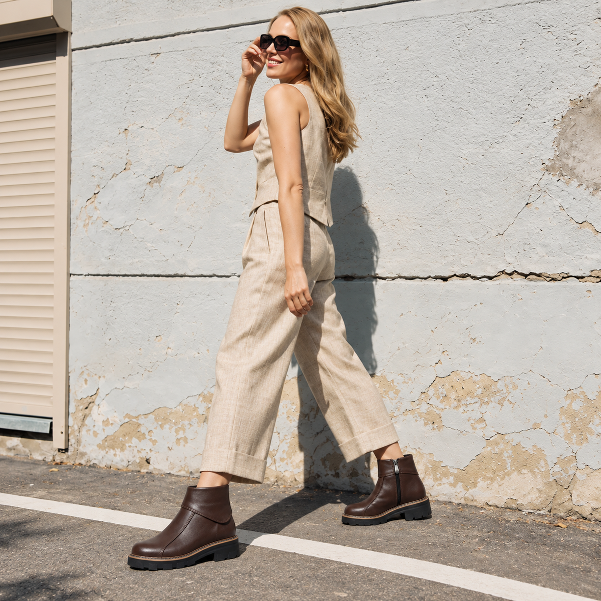 Córdoba – Sculpted Collar Ankle Boots