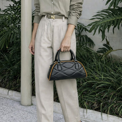 Sila – Quilted Crossbody