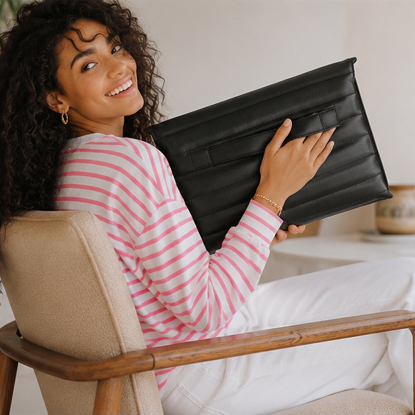 Zavelle – Laptop Sleeve & Clutch Bag up to 14